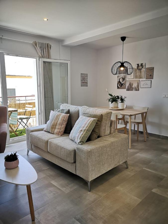 Apartamento Suite Arco De La Villa,Solo Familia Y Parejas,Parking Gratuito كونيل ذي لا فرونتيرا المظهر الخارجي الصورة