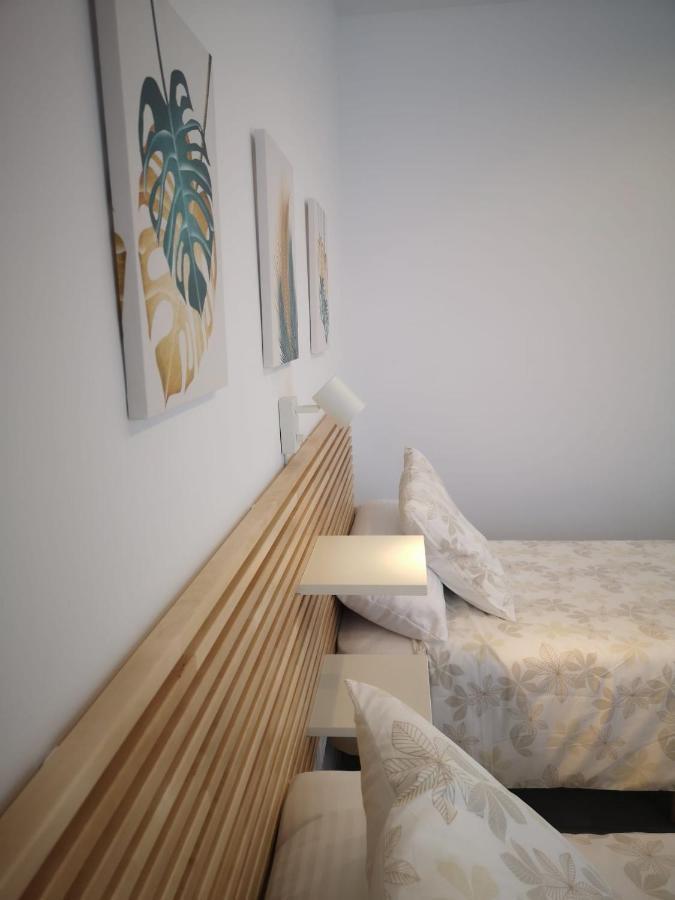 Apartamento Suite Arco De La Villa,Solo Familia Y Parejas,Parking Gratuito كونيل ذي لا فرونتيرا المظهر الخارجي الصورة